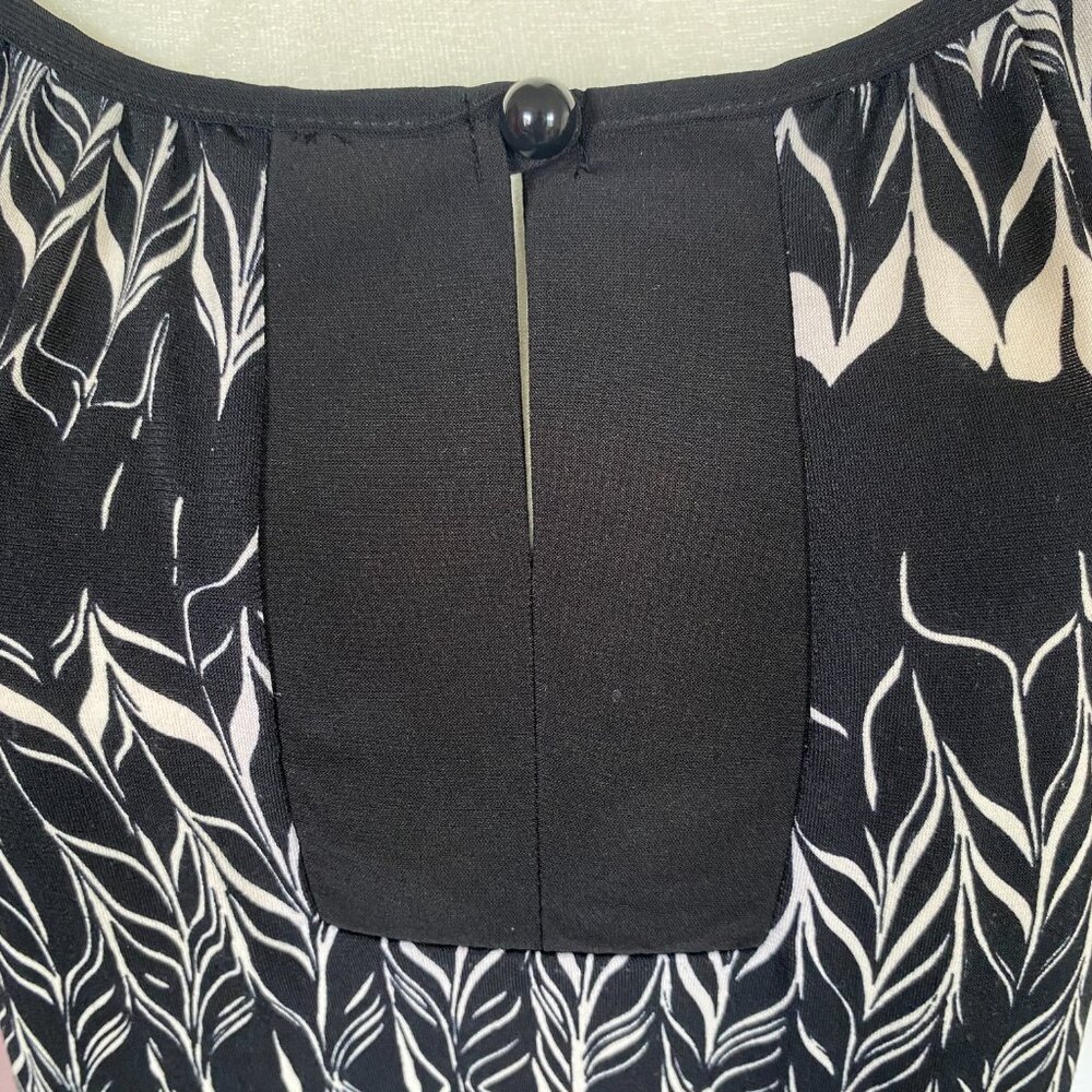 Perseption women's size petite large short sleeve black and cream patterned top - Picture 6 of 11